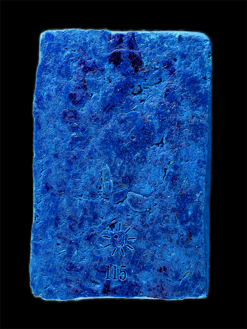 30Jun25 (263)bp.jpg - พระสมเด็จไกเซอร์ หลวงปู่บุญมา โชติธัมโม สำนักสงฆ์เขาแก้วทอง ต.เขาไม้แก้ว อ.กบินทร์บุรี จ.ปราจีนบุรี ปี2562 เนื้อผงพุทธคุณ ผงว่าน สีฟ้า ฝังพลอยเสก ตอกโ [..] | https://kamulet.in.th